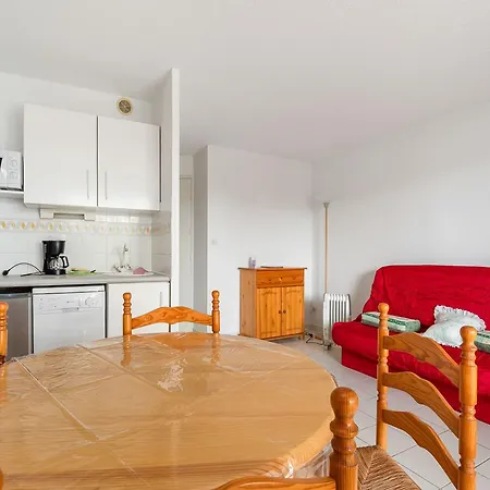 Appartement In With Communal Pool Agde